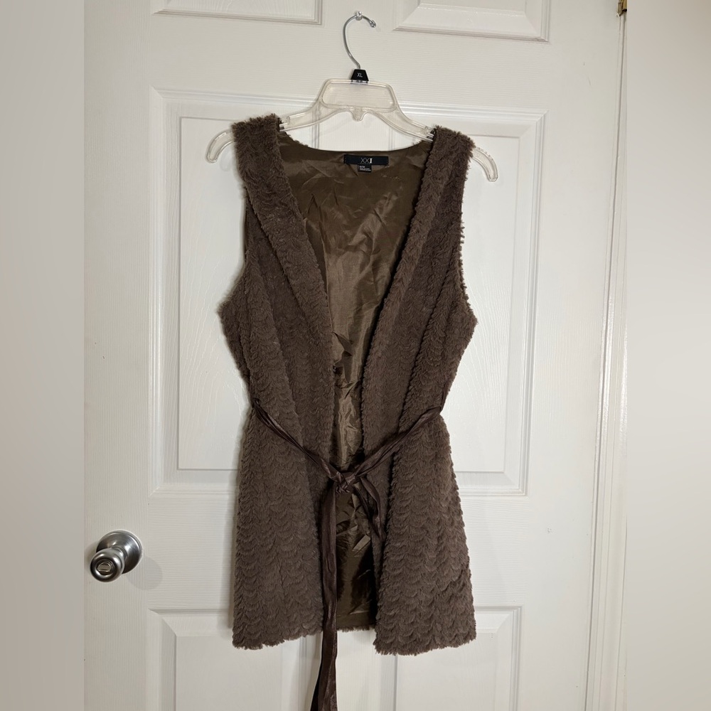 Forever 21 Chocolate Brown Faux Fur Vest